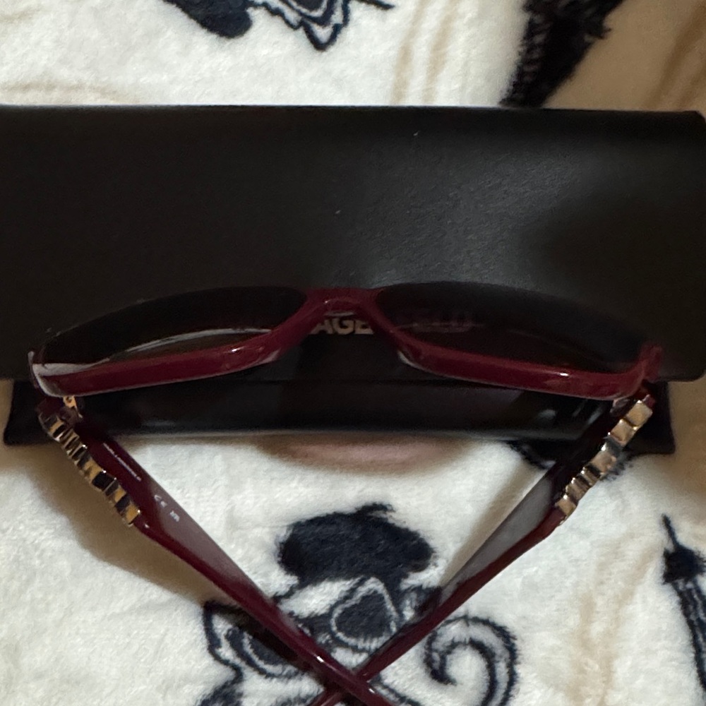 Karl Lagerfeld Dark Red Sunglasses With Case - Picture 7 of 12